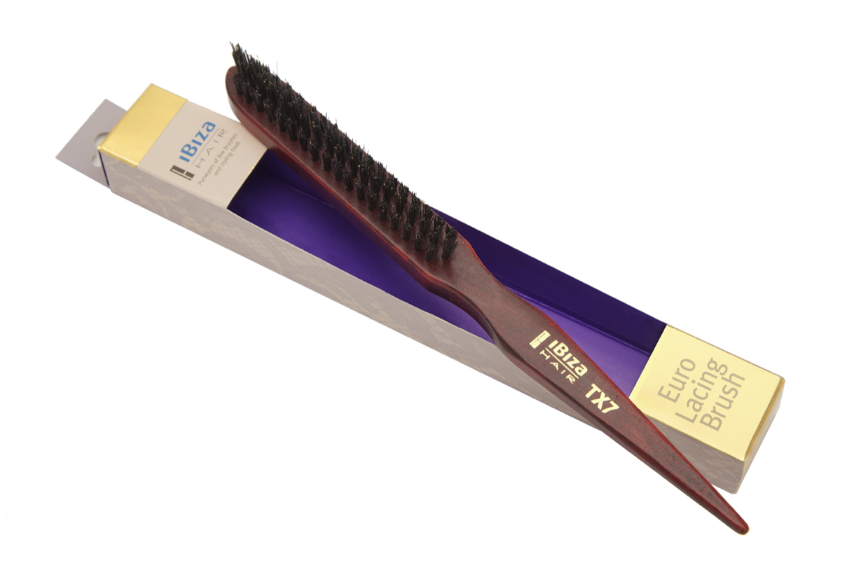 Euro Lacing Brush
